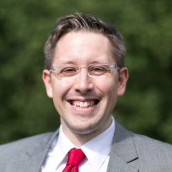 Dr. Dominik Jäger