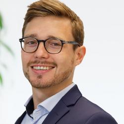 Dr. Florian Seebeck