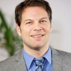 Dr. Marc Pollmann