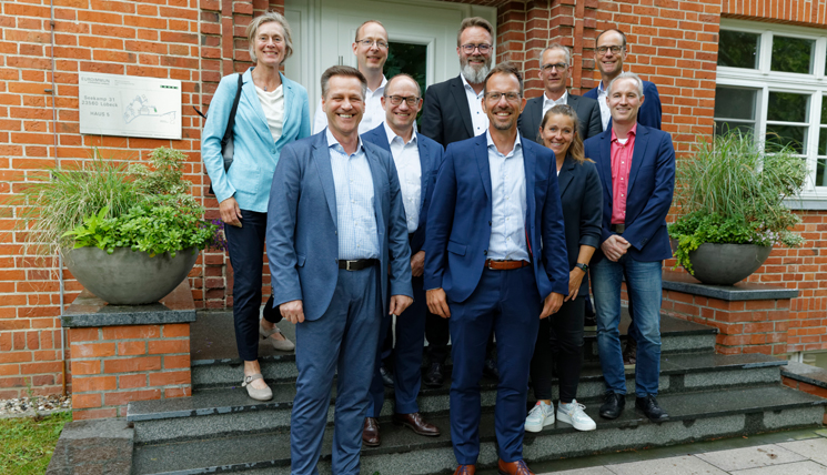 Schleswig-Holsteinischer Wirtschaftsminister zu Besuch bei EUROIMMUN